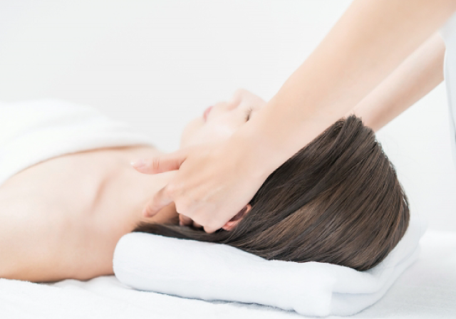 マタニティマッサージ100分コース施術写真